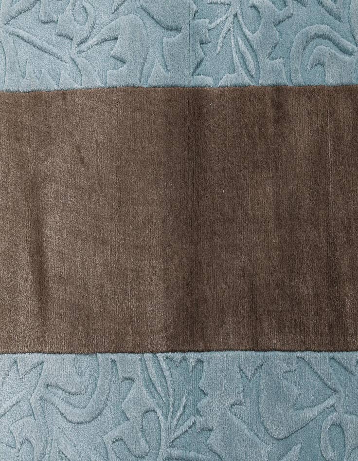 Detail image of  2' 9 x 9' 11  Hand Knotted Darya Wool Runner Rug