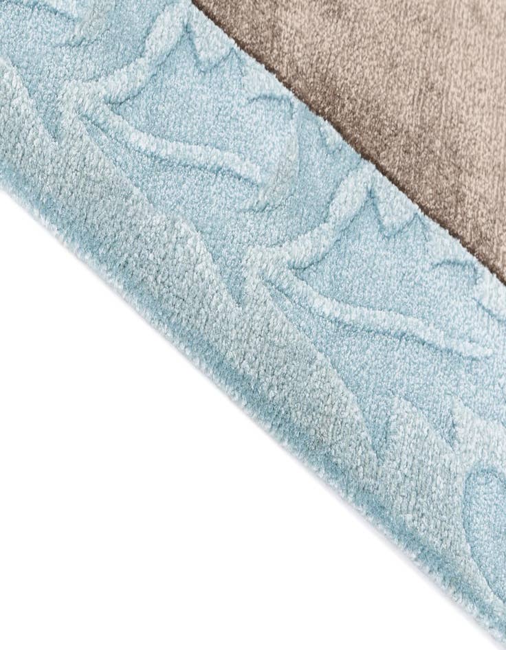 Detail image of  2' 9 x 10'  Hand Knotted Darya Wool Runner Rug