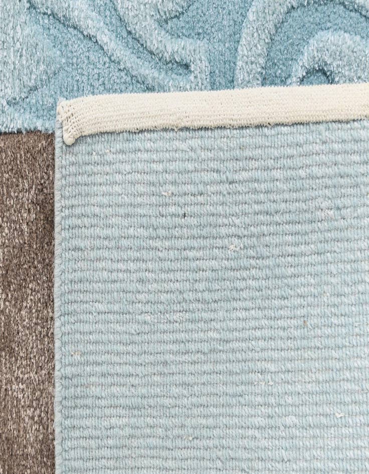 Detail image of  2' 9 x 10'  Hand Knotted Darya Wool Runner Rug