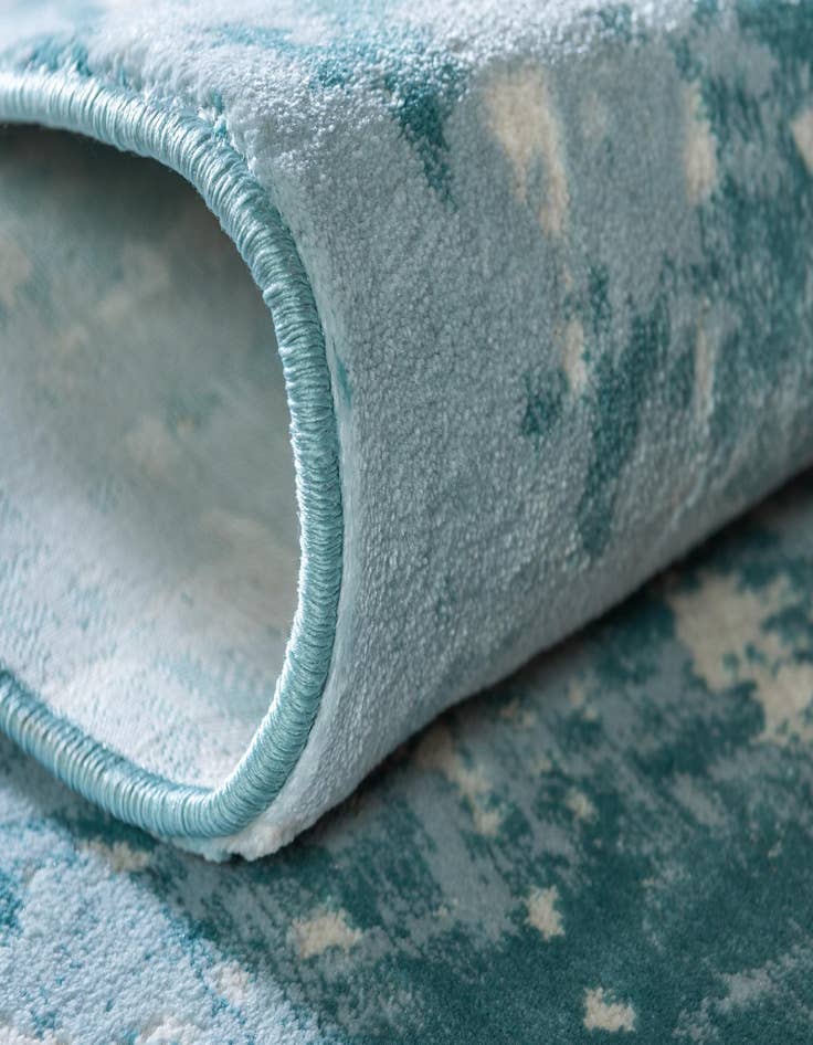 Detail image of Jill Zarin 2' 2 x 6' Uptown Lexington Avenue Runner Rug