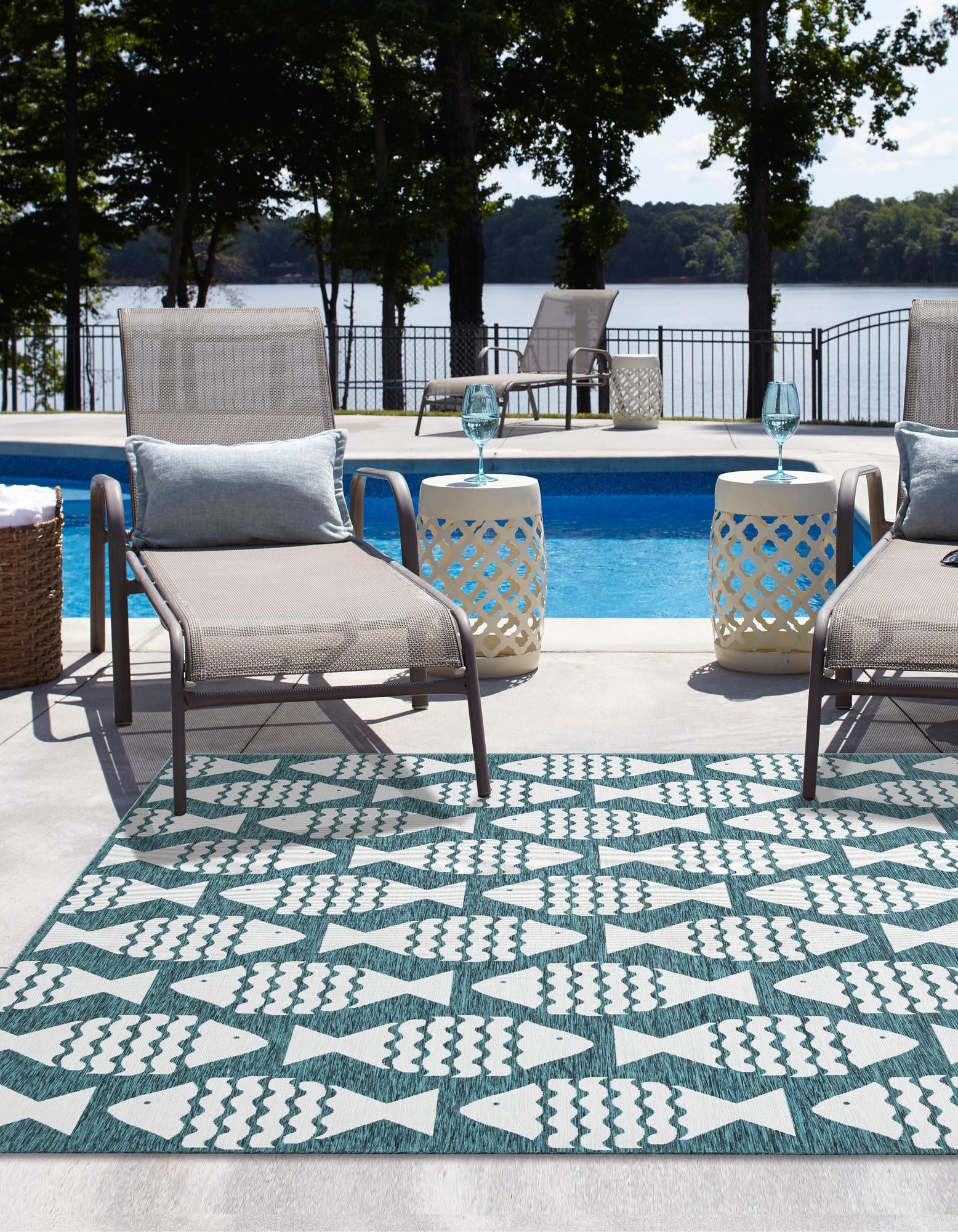 Turquoise 7' 10 x 7' 10 Coastal Indoor / Outdoor Square Rug | Rugs.com