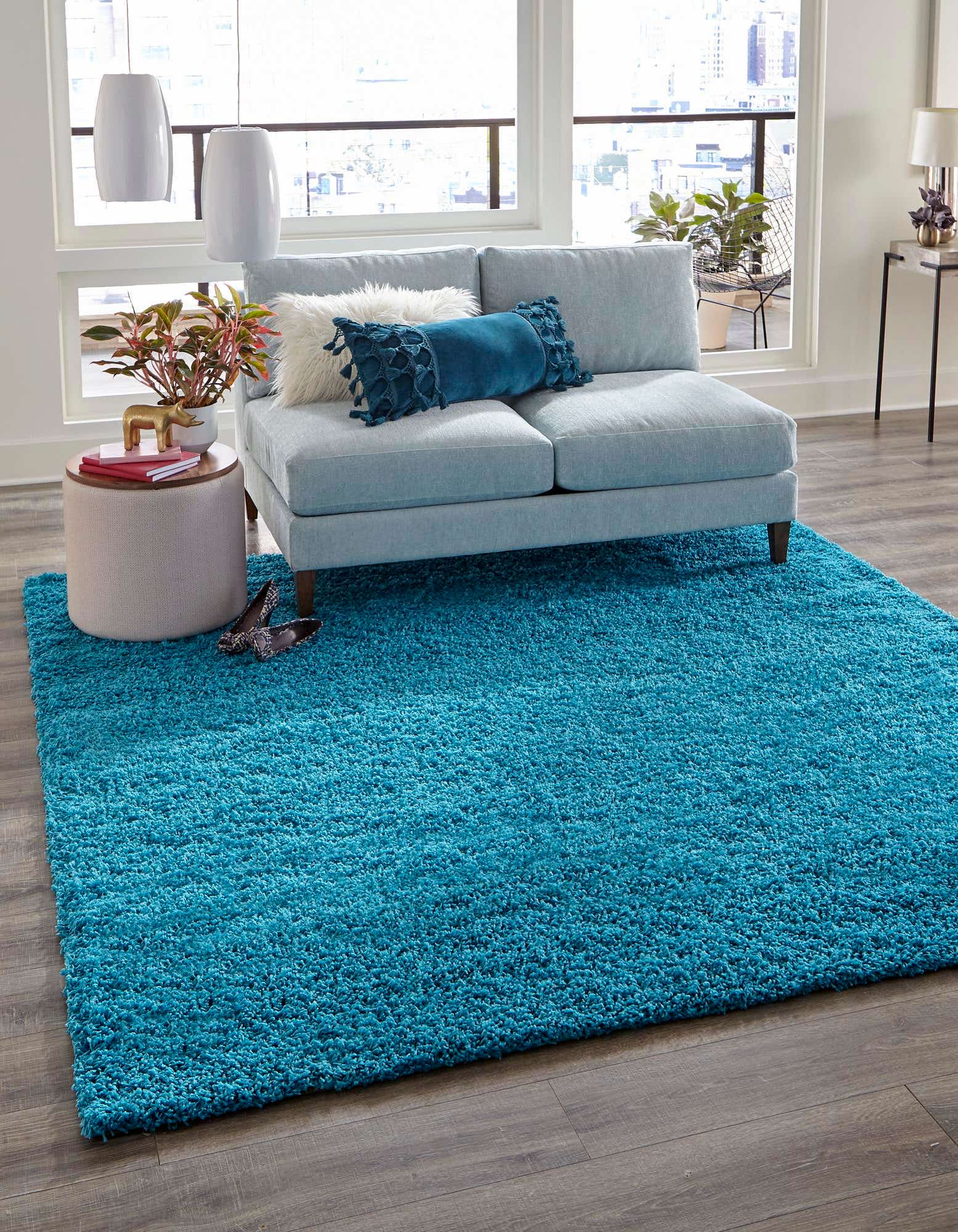 Primary image  7' 10 x 7' 10 Solid Shag Square Rug
