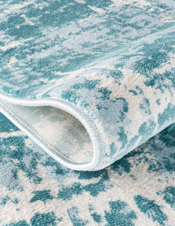 Detail image of Jill Zarin 7' 10 x 7' 10 Uptown Lexington Avenue Square Rug