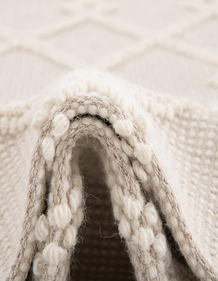 Detail image of  7' 10 x 10'  Hand Knotted Jill Zarin Dorset Rug