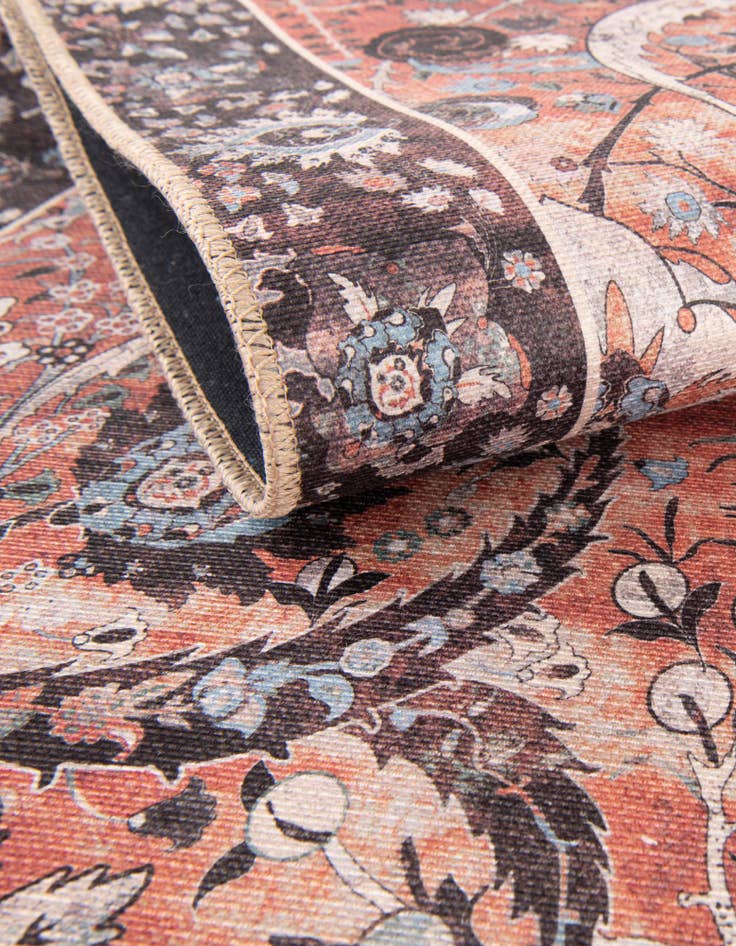 Detail image of  2' x 5' 1 Timeless Runner Rug