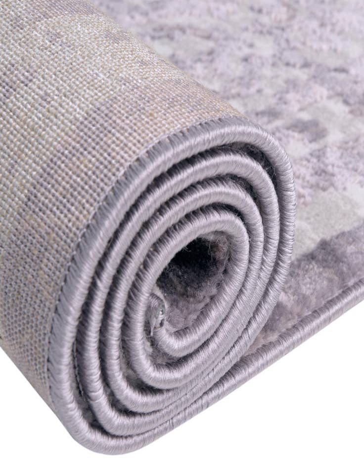 Detail image of  4' x 6' Derbyshire Oval Rug