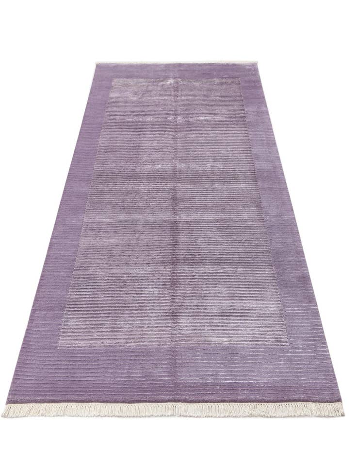 Detail image of  5' 6 x 8' Darya Rug