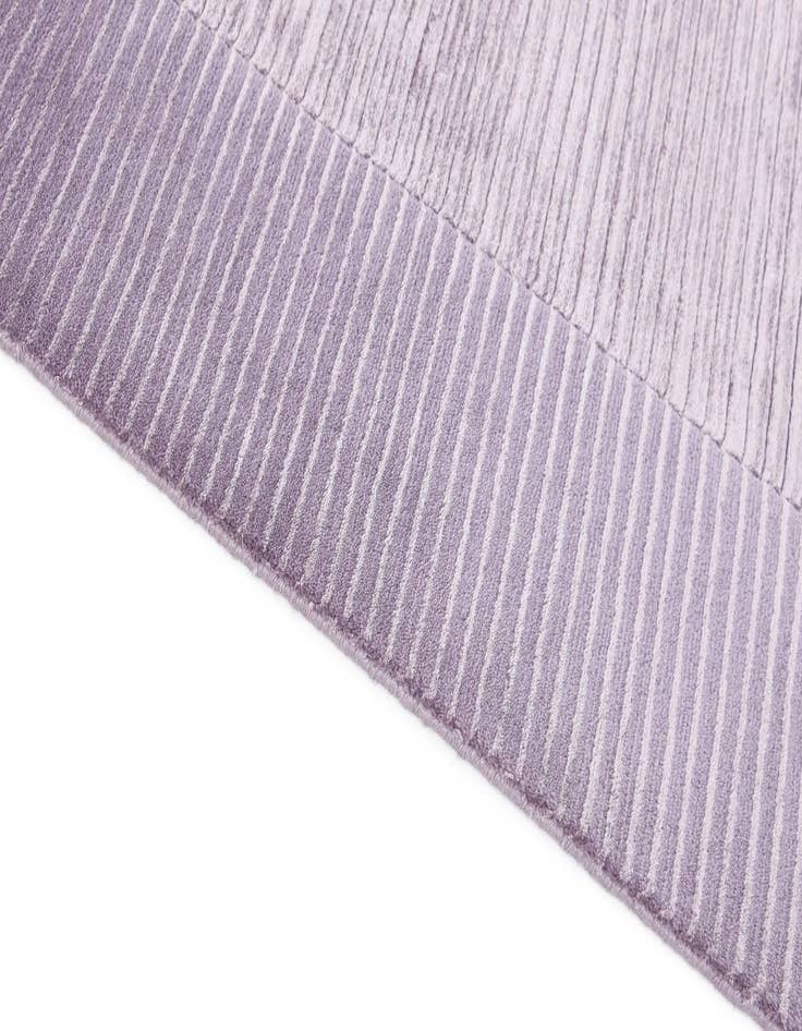 Detail image of  5' 6 x 8' Darya Rug