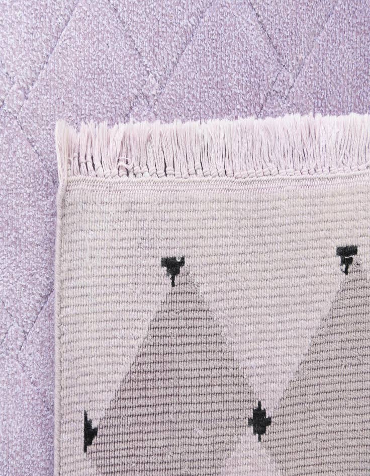 Detail image of  5' 5 x 7' 9  Hand Knotted Darya Wool Rug