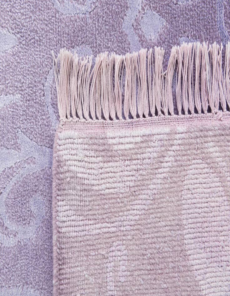 Detail image of  5' 9 x 8'  Hand Knotted Darya Wool Rug