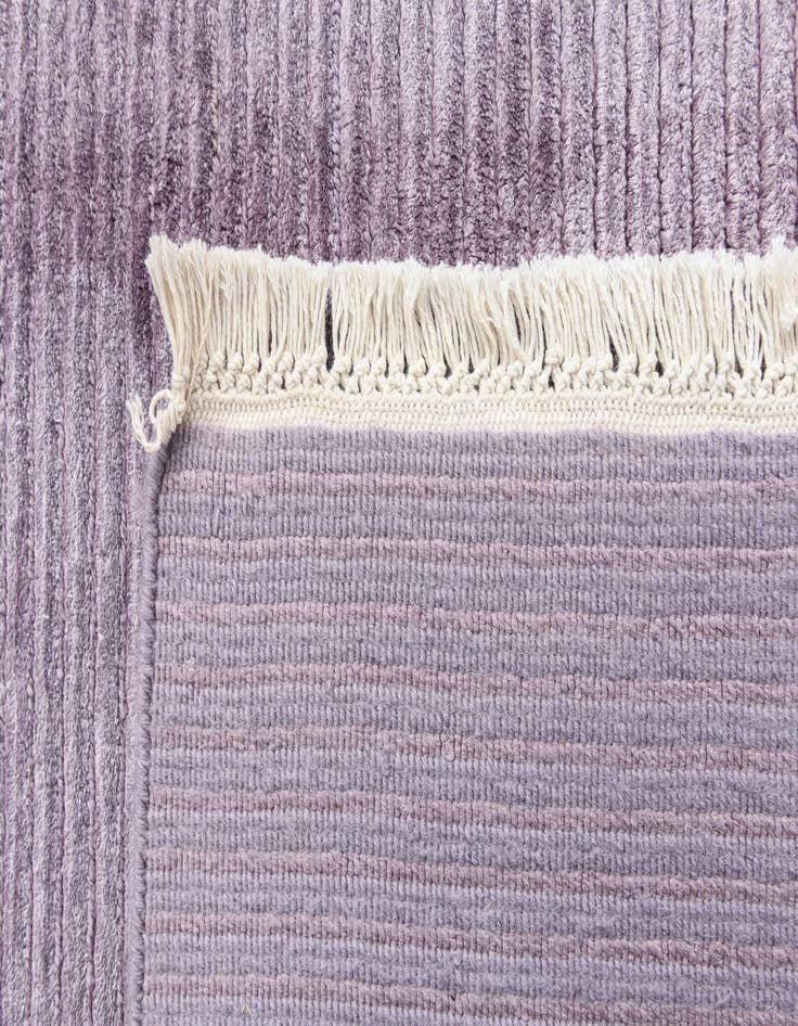 Detail image of  4' 11 x 6' 6  Hand Knotted Darya Wool Rug