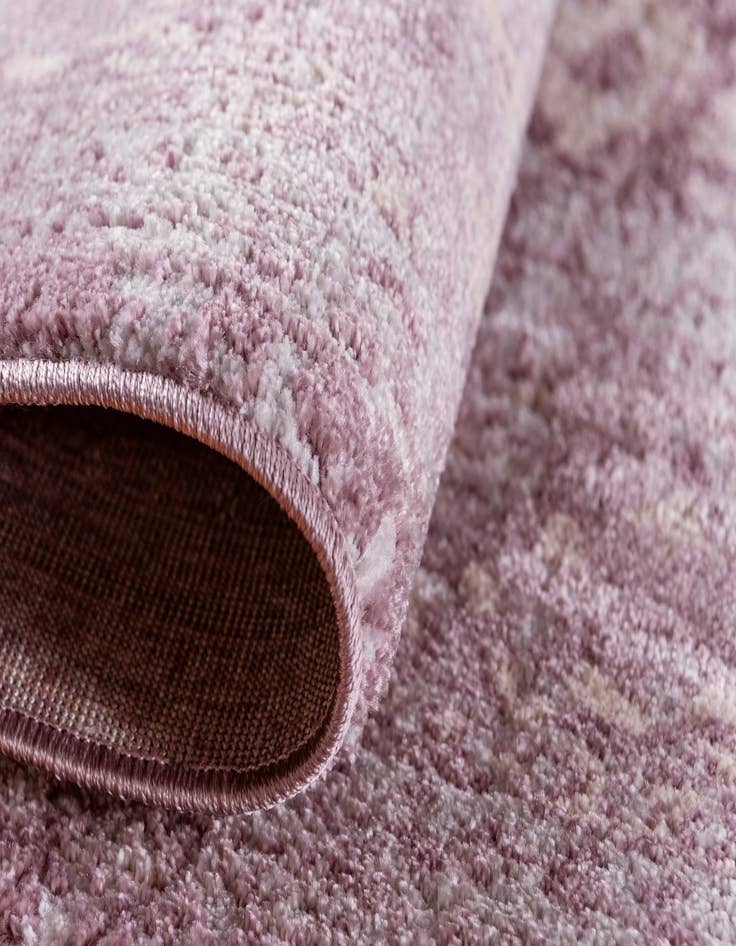 Detail image of  3' 3 x 5' 3 Estate Rug