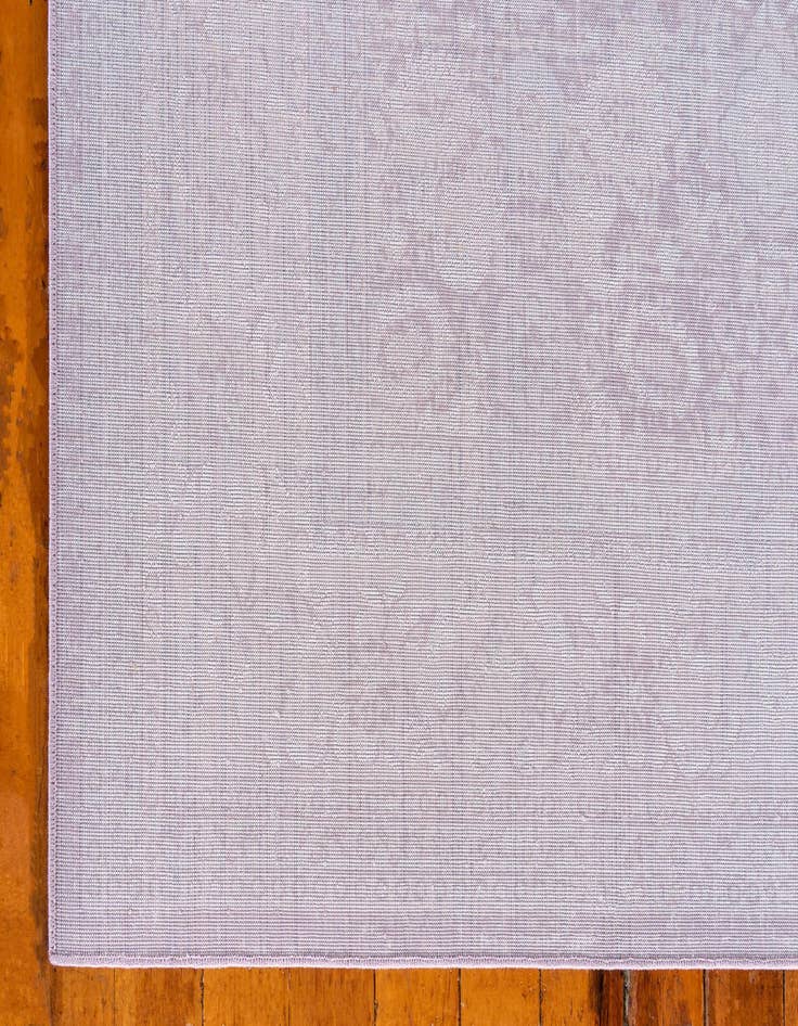 Detail image of  3' 3 x 5' 3 Estate Rug