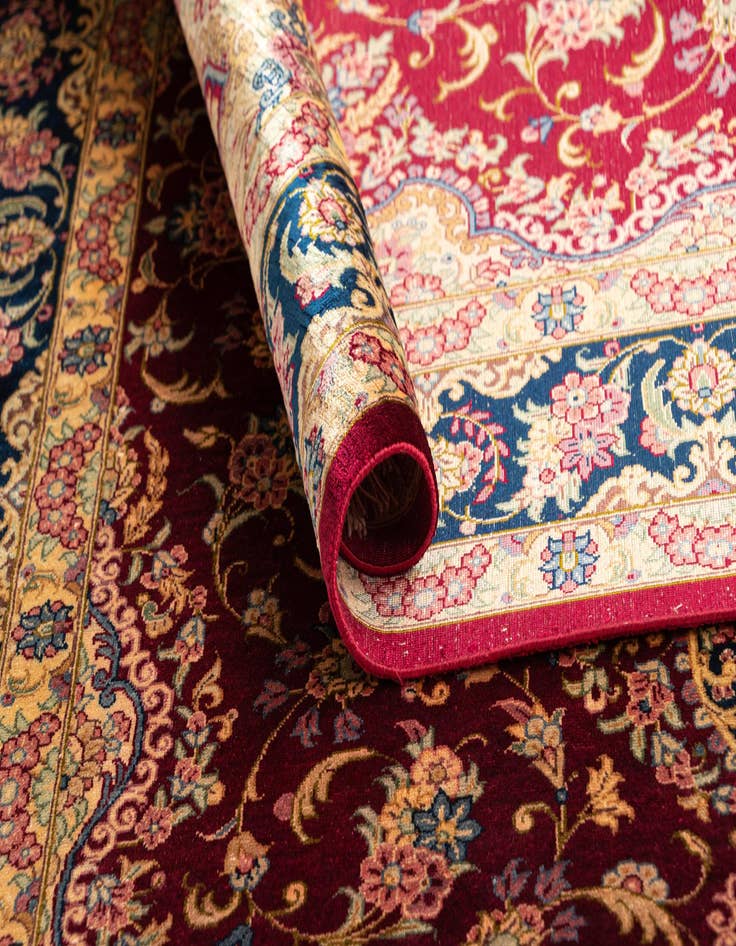 Detail image of  3' 3 x 4' 11 Ghom Silk Rug