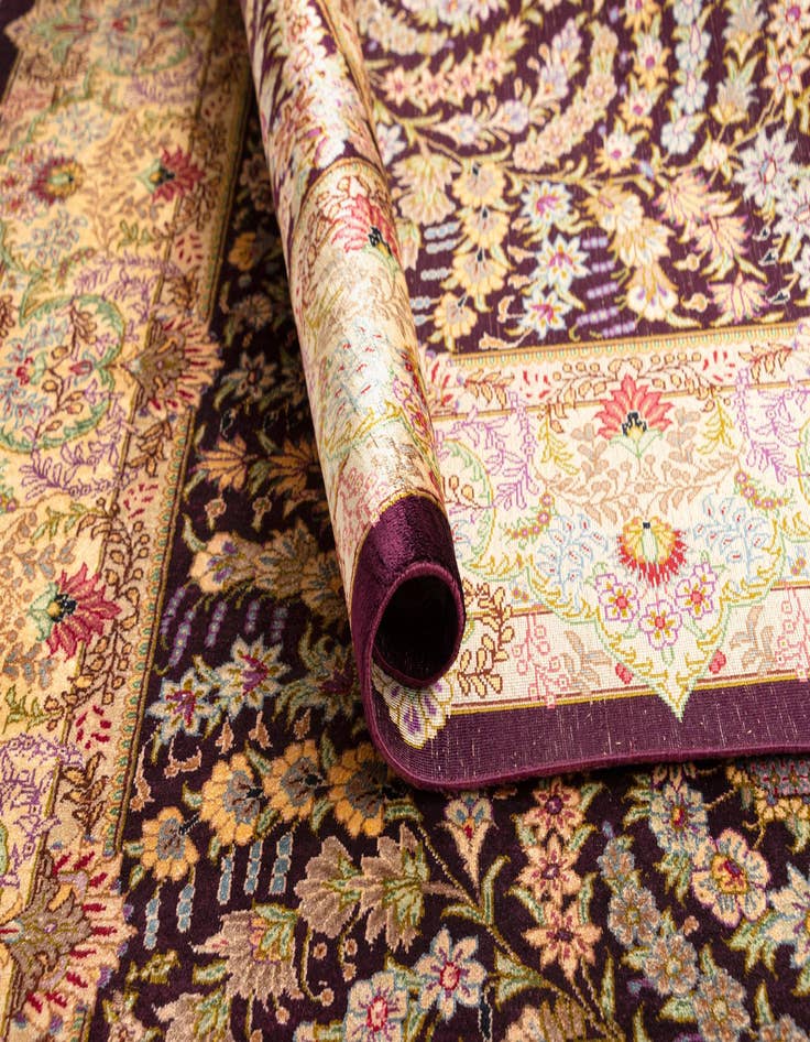 Detail image of  3' 3 x 4' 10 Ghom Silk Rug