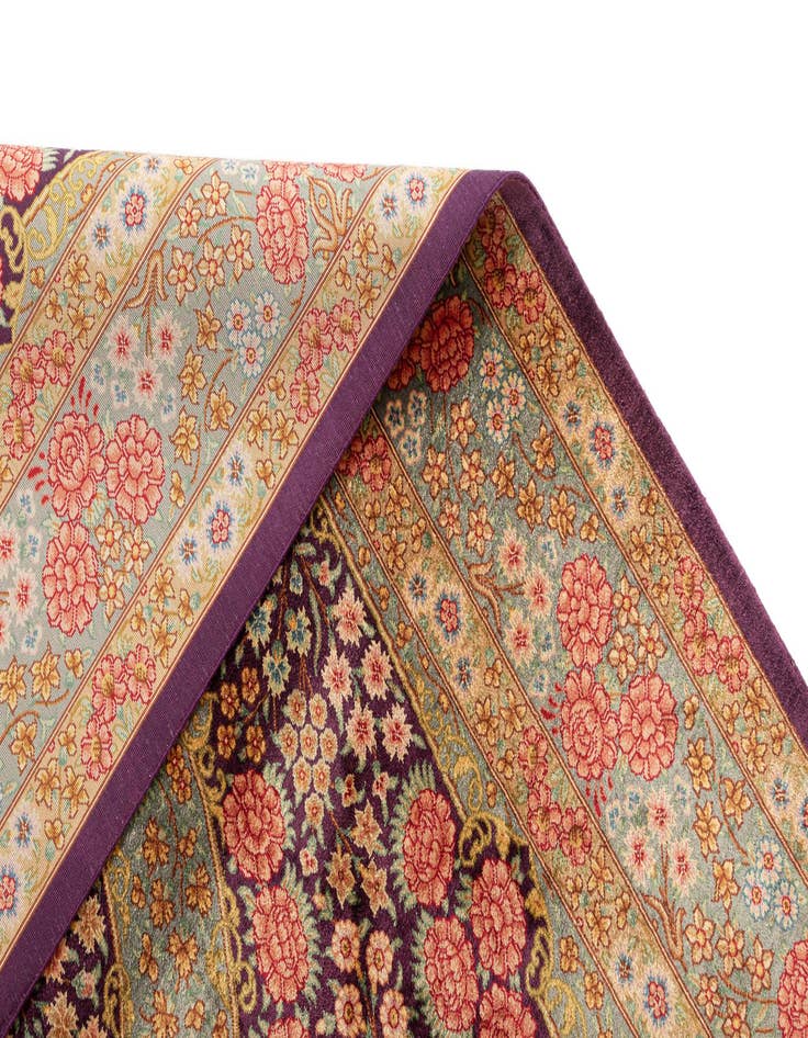 Detail image of  3' 3 x 5' 2 Ghom Silk Rug