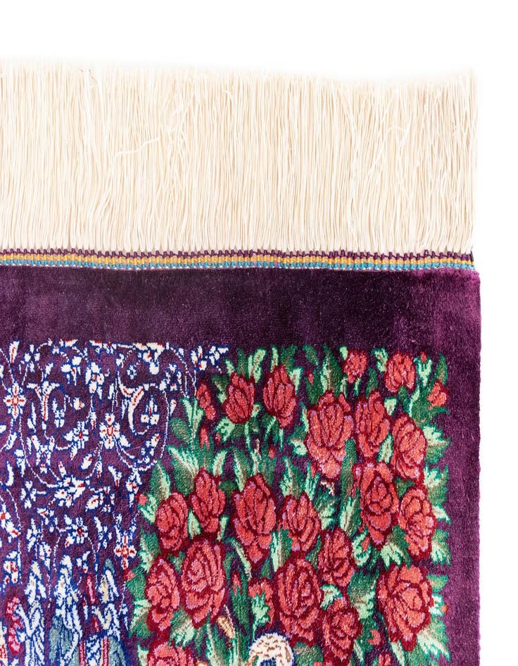 Detail image of  3' 3 x 4' 10 Ghom Silk Rug