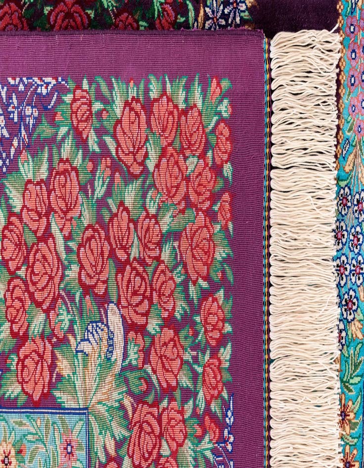 Detail image of  3' 3 x 4' 10 Ghom Silk Rug