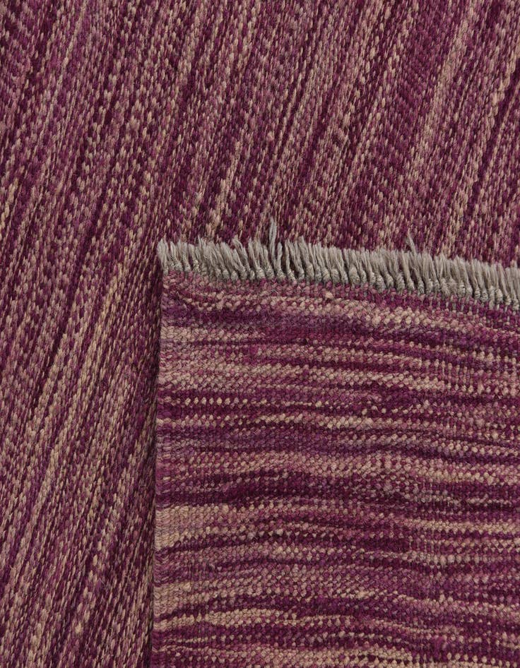 Detail image of  5' 7 x 8'  Hand Woven Kilim Modern Wool Rug