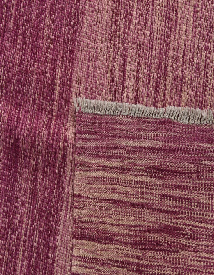 Detail image of  5' 6 x 7' 10  Hand Woven Kilim Modern Wool Rug