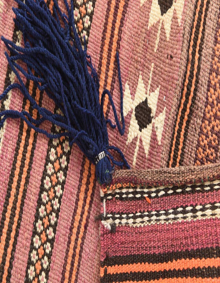 Detail image of  3' 2 x 4' 9  Hand Woven Kilim Modern Wool Rug