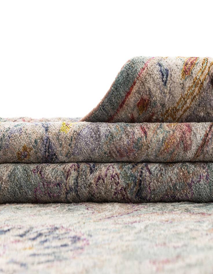 Detail image of  15' 6 x 19' 10 Kundan Rug