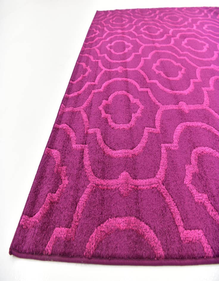 Detail image of  8' x 10' Lattice Frieze Rug
