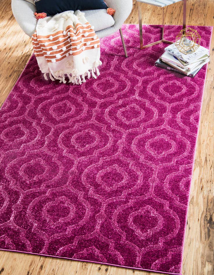 Detail image of  8' x 10' Lattice Frieze Rug