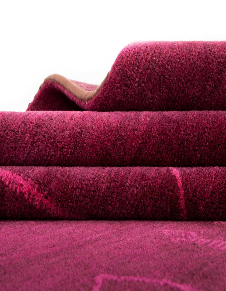 Detail image of 8' 2 x 9' 8 Modern Manshu Wool Rug