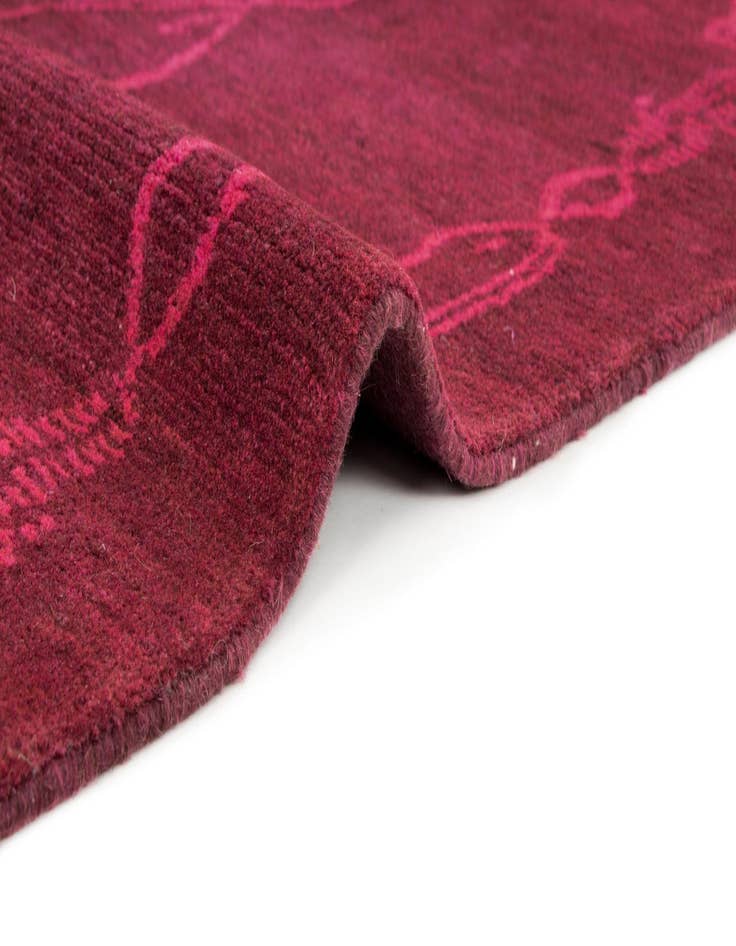 Detail image of 8' 2 x 9' 8 Modern Manshu Wool Rug