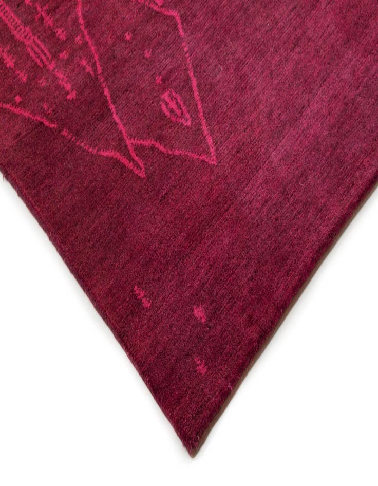 Detail image of 8' 2 x 9' 8 Modern Manshu Wool Rug