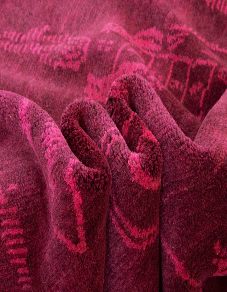 Detail image of 8' 2 x 9' 8 Modern Manshu Wool Rug