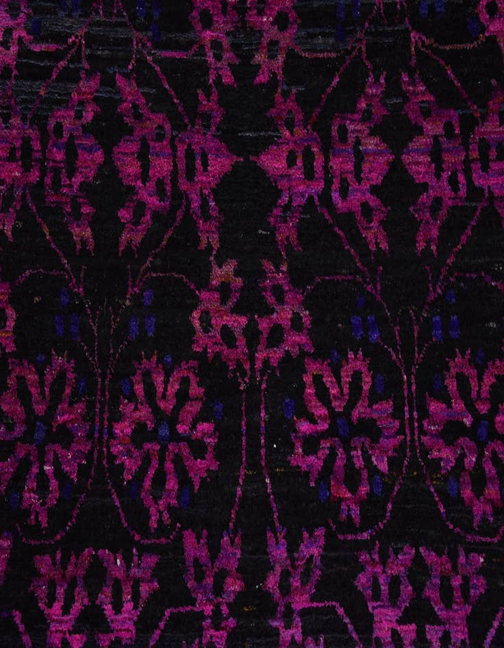 Detail image of  7' 7 x 9' 6  Hand Knotted Sari Rug