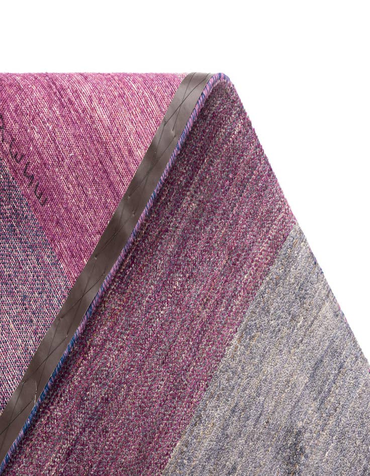 Detail image of  6' 4 x 9' 8 Tabiibaft Wool Rug