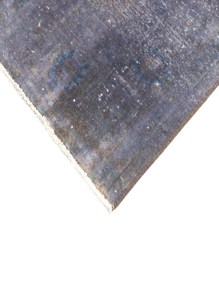 Detail image of  6' 6 x 9' 3 Tabriz Rug