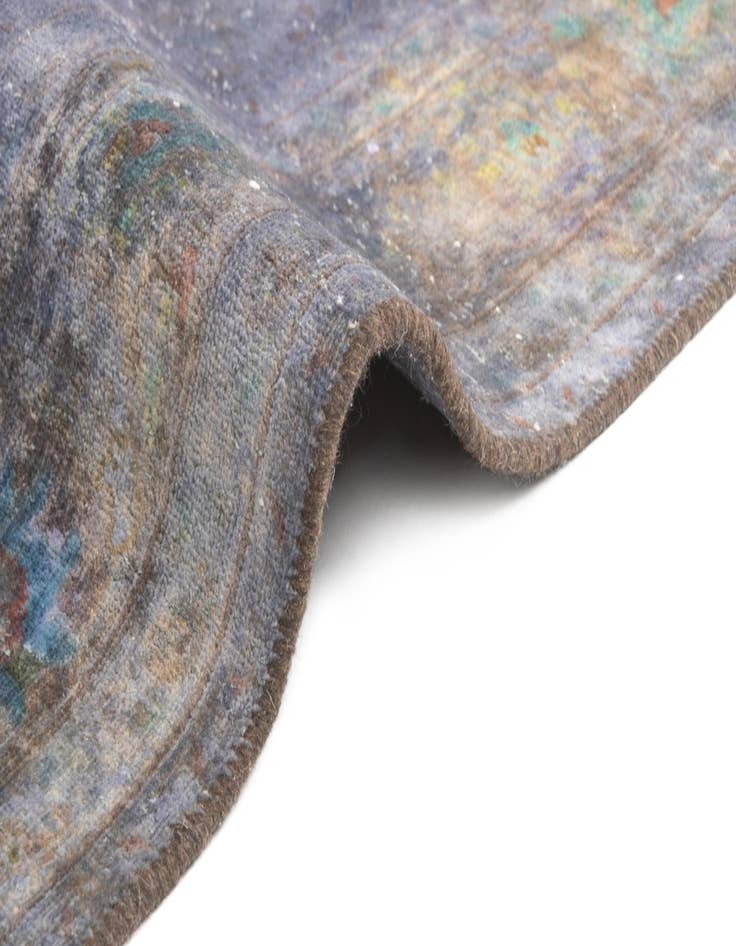 Detail image of  6' 6 x 9' 3 Tabriz Rug