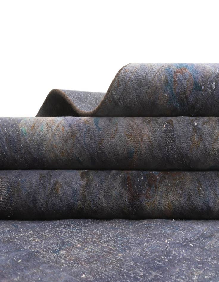 Detail image of  6' 6 x 9' 3 Tabriz Rug