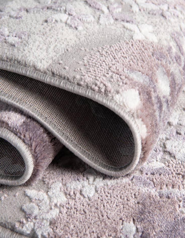 Detail image of  5' 3 x 8' Vince Camuto Rug