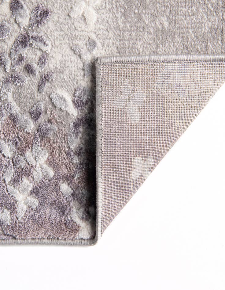 Detail image of  5' 3 x 8' Vince Camuto Rug