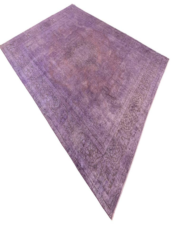 Detail image of  9' 9 x 13' Vintage Royal Wool Rug