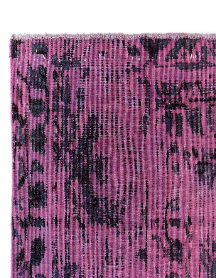 Detail image of  9' 6 x 11' 3 Vintage Royal Wool Rug