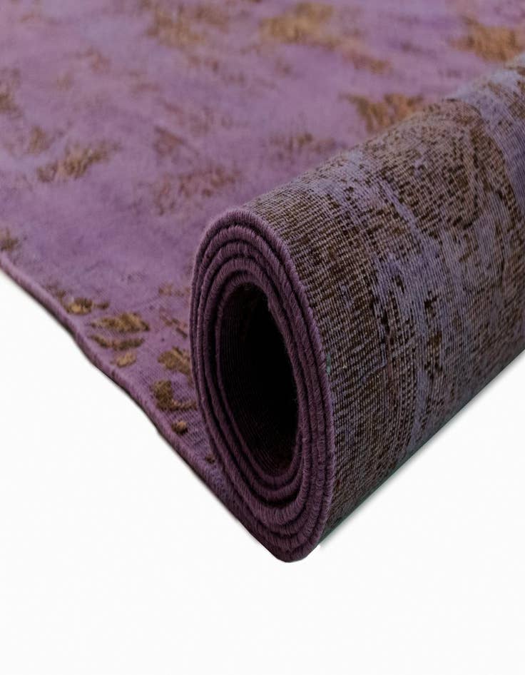 Detail image of  8' 1 x 11' 4 Vintage Royal Wool Rug