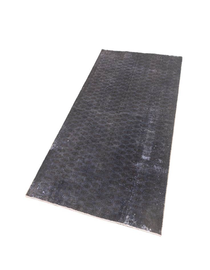 Detail image of  5' x 7' 9 Vintage Royal Rug