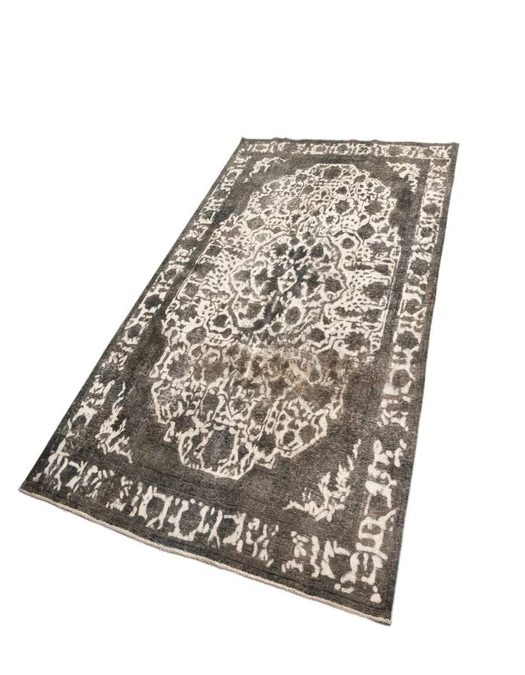 Detail image of  6' 7 x 9' 4 Vintage Rug