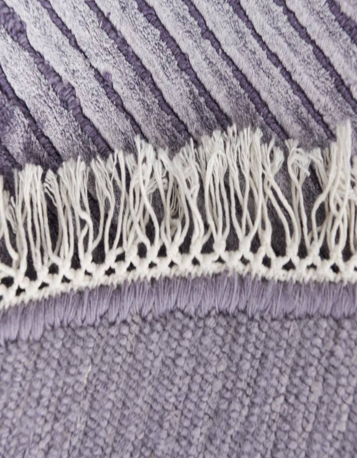 Detail image of  6' 6 x 6' 6  Hand Knotted Darya Wool Round Rug