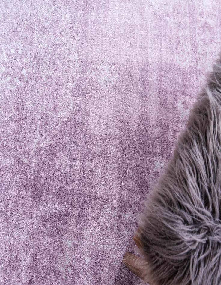 Detail image of  3' 3 x 3' 3 Estate Round Rug