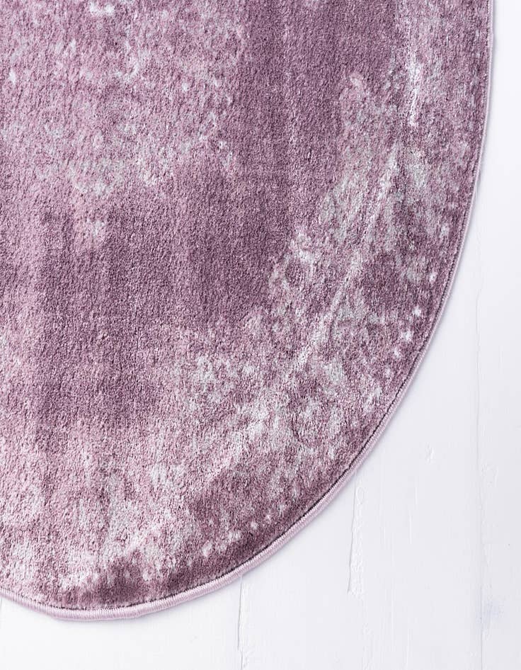 Detail image of  3' 3 x 3' 3 Estate Round Rug