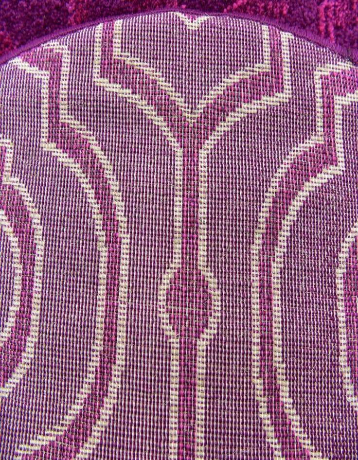 Detail image of  4' x 4' Lattice Frieze Round Rug