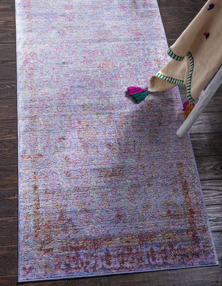 Detail image of  2' 7 x 9' 10 Alexis Runner Rug