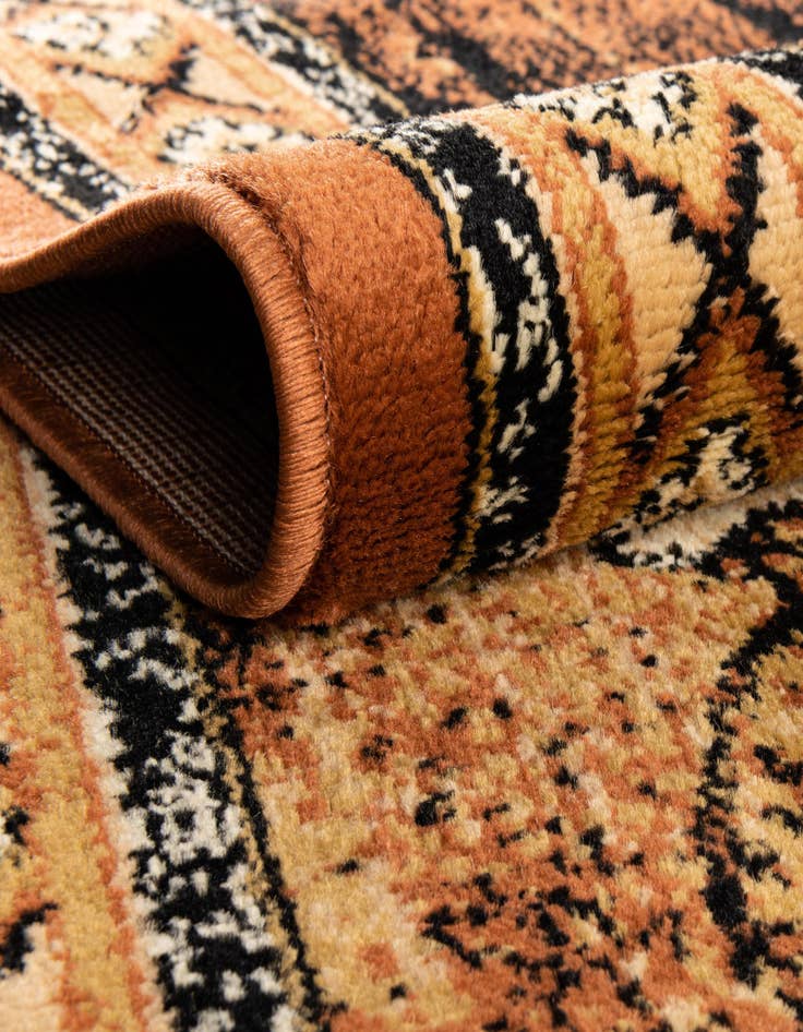 Detail image of  7' 10 x 7' 10 Pioneer Round Rug